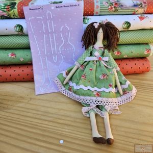 Gabarito Boneca Delicada - M 