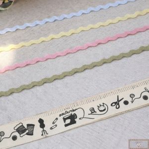 Combo de Aviamentos - 8 MT de Sianinha + 1MT de Fita Decorativa Costurinhas