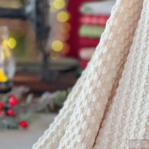 Tecido Brocado LUXO - OFF WHITE (50 X 75 CM)