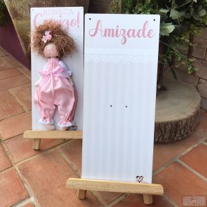PLACA DECORATIVA EM MDF - AMIZADE - BONECA COMIGO